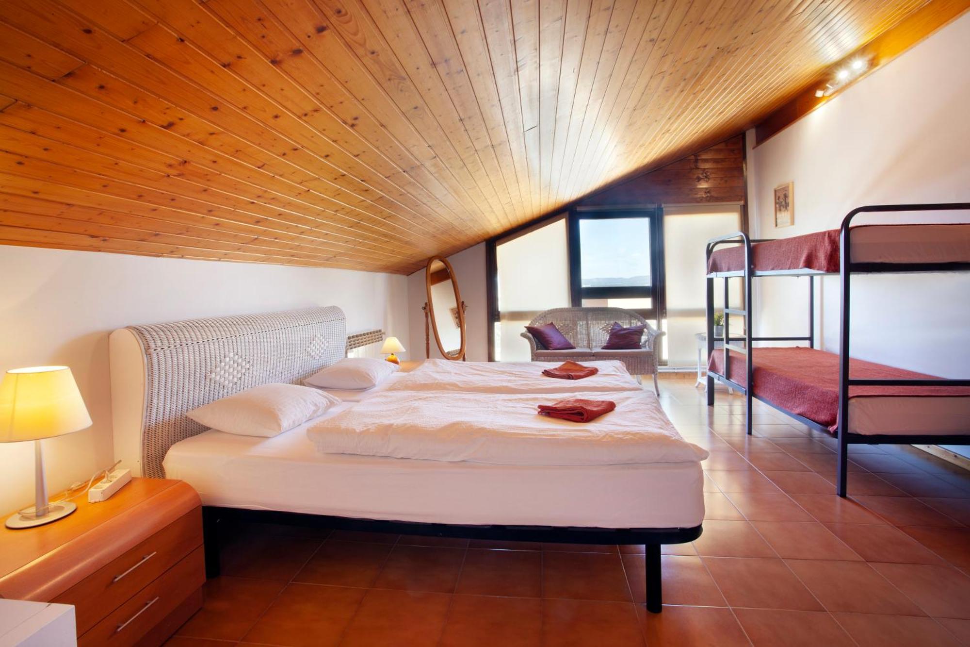 Aaccent Montblanc - Prenafeta Otel Dış mekan fotoğraf