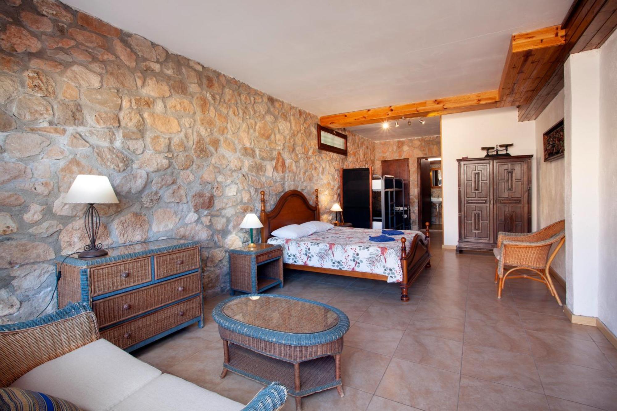 Aaccent Montblanc - Prenafeta Otel Dış mekan fotoğraf